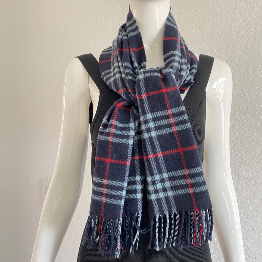 Burberry check cashmere scarf - Picture 3 of 7
